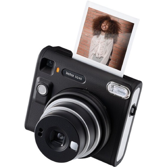 FUJIFILM INSTAX SQUARE SQ40 Instant Film Camera (Black) - Picture 4 of 10